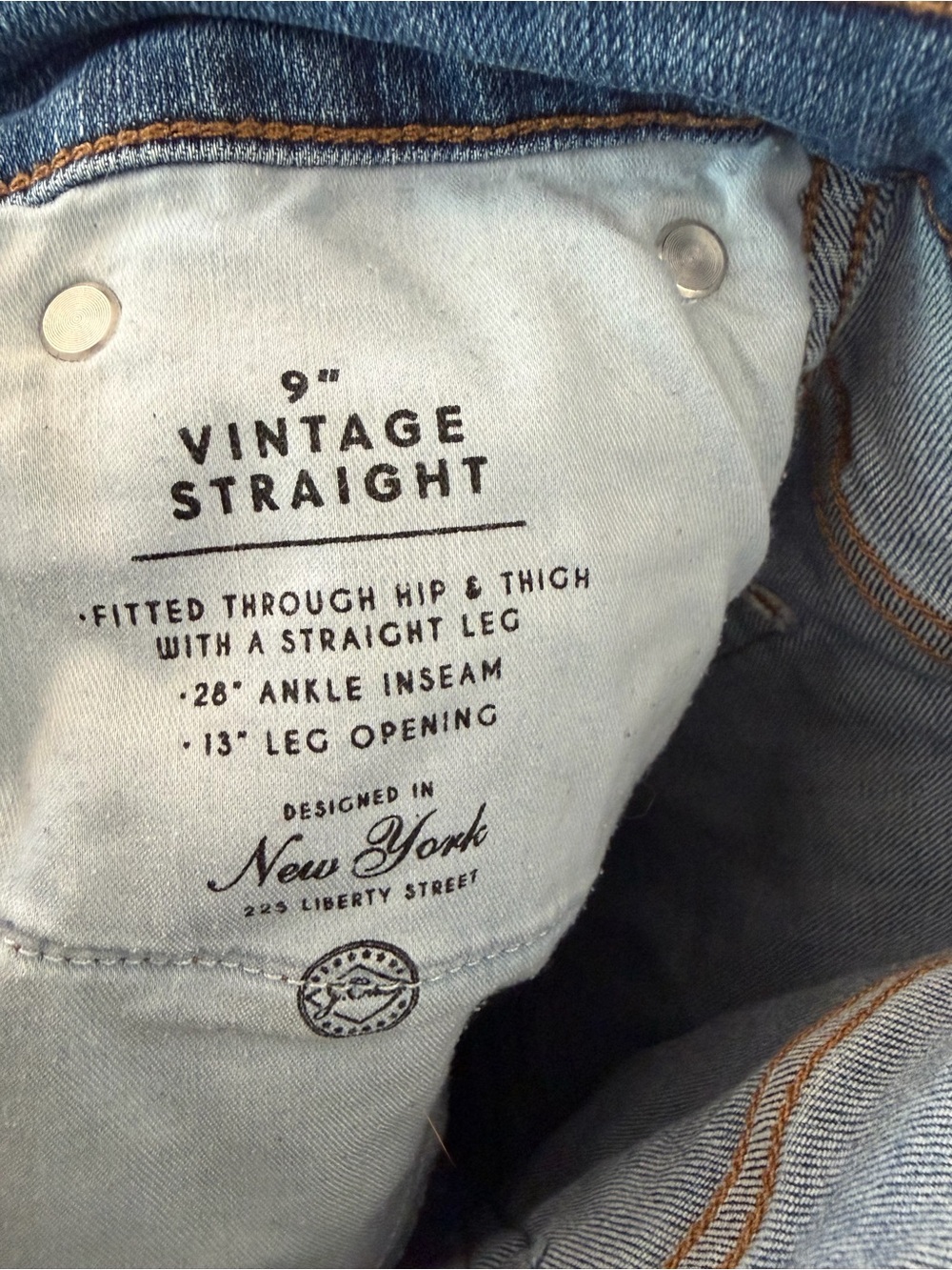 J Crew 9” vintage straight Straight-Leg High-Rise Women’s Jeans in Medium Blue - Picture 6 of 9